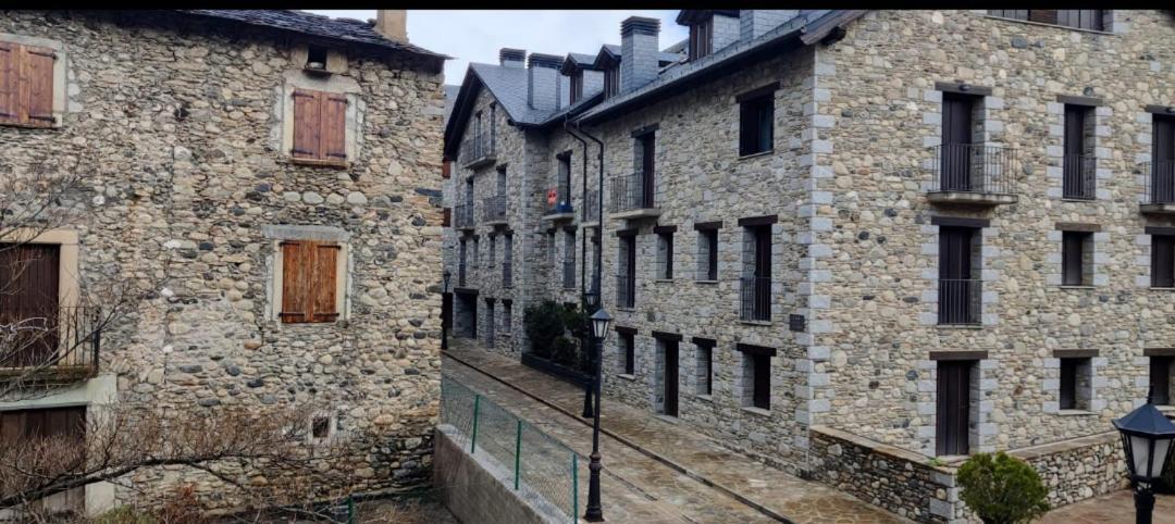 Check-In Casas Labert Διαμέρισμα Benasque Εξωτερικό φωτογραφία